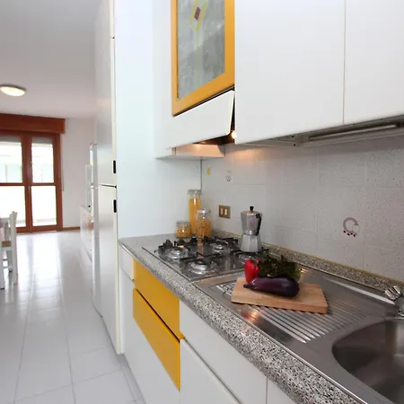 Delightful Seaside Flat With Ac - Beahost דירה *