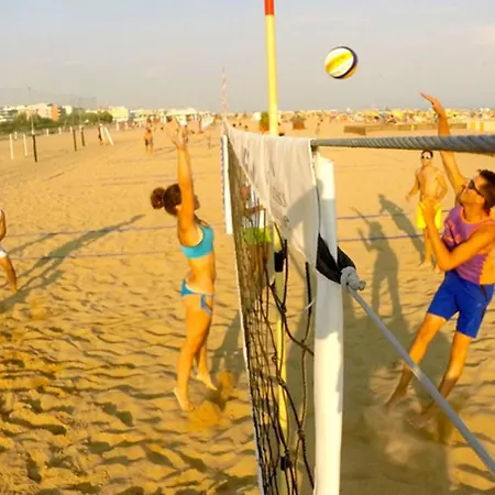 Delightful Seaside Flat With Ac - Beahost *